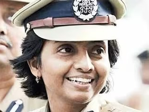 two-ips-officers-get-big-role-in-the-probe-committees-constituted-by-wb-cm